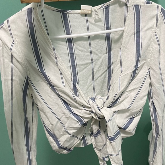 Roxy Tie Front Long Sleeve - Picture 3 of 5